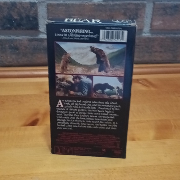 The Bear vhs Videotape - Picture 4 of 7